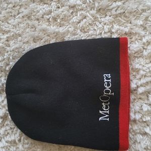 MetOpera hat